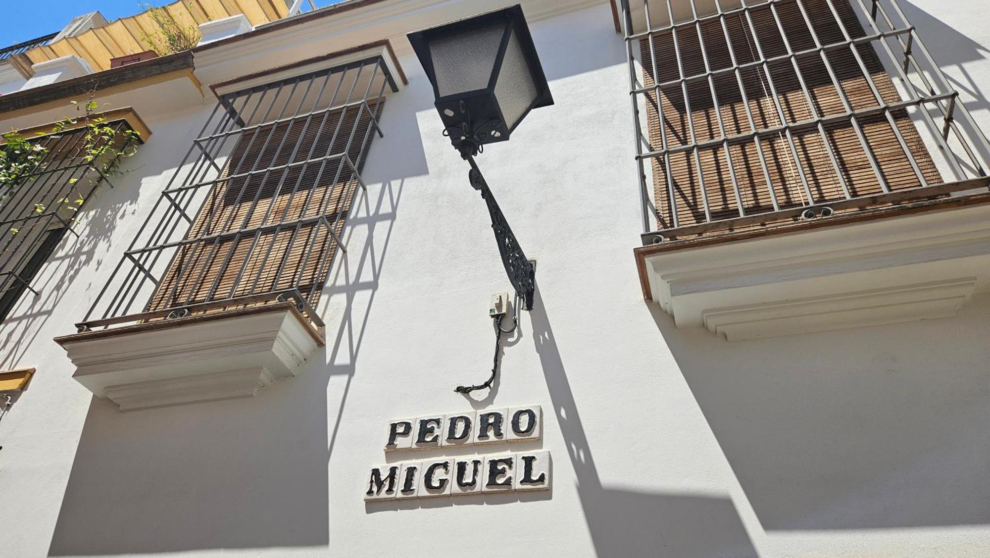 Wish Suite Feria De Sevilla Exterior photo